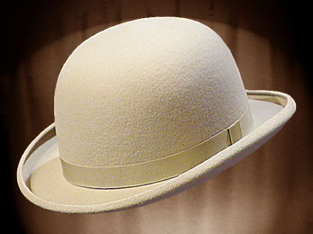 BOWLER DERBY HAT OFF WHITE (2/3 weeks)